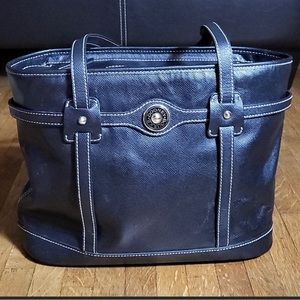 Dooney & Bourke